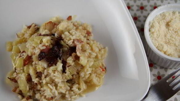 ШАГ 8. запеченное в духовке ризотто с луком-пореем и панчеттой