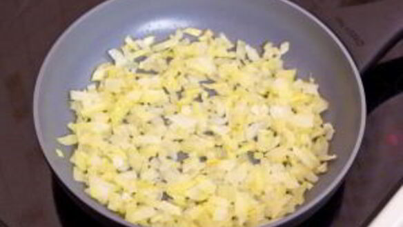 ШАГ 4. фаршированные кальмары поросята