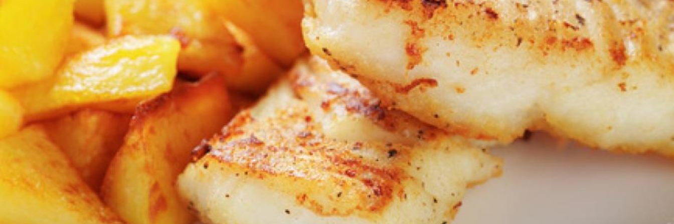 Филе жареной трески с картофелем