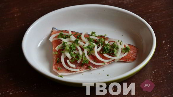 ШАГ 2. горбуша, запеченная с сыром