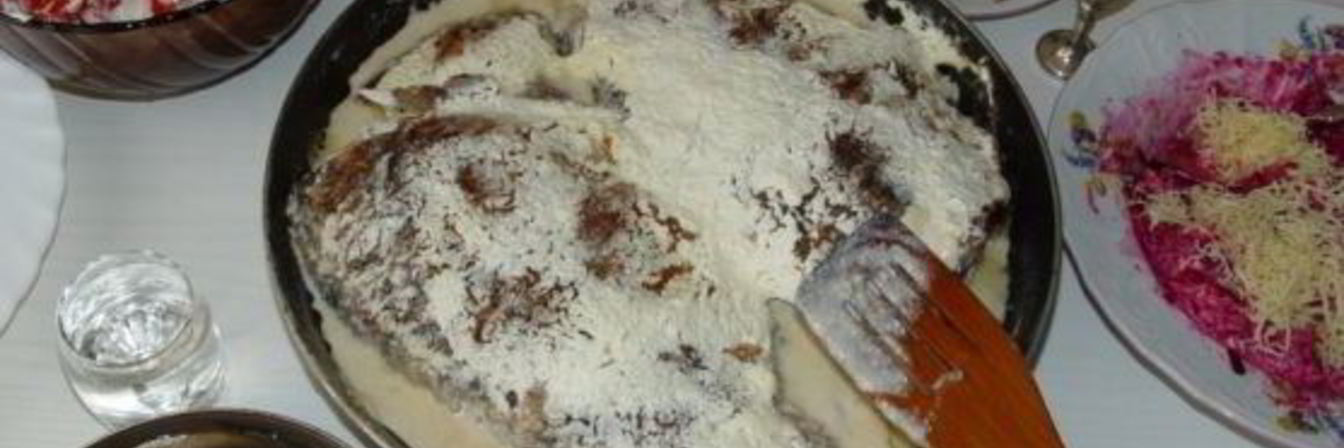 Караси, тушенные в сметане