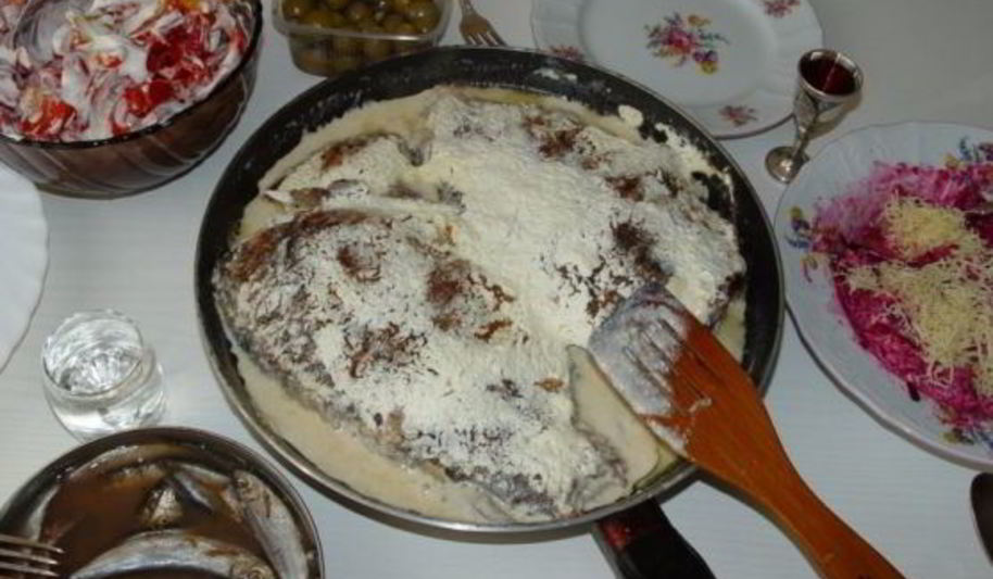 Рецепт караси, тушенные в сметане