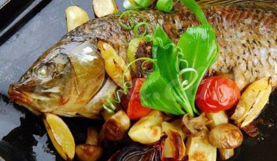 Рецепт карп, запеченный с лимоном и грибами