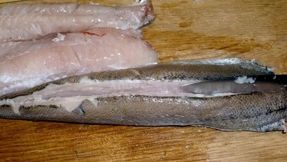 ШАГ 4. хек в фольге в духовке