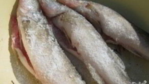 ШАГ 2. копчение судака в коптильне