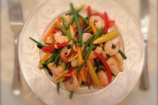 Креветки с овощами