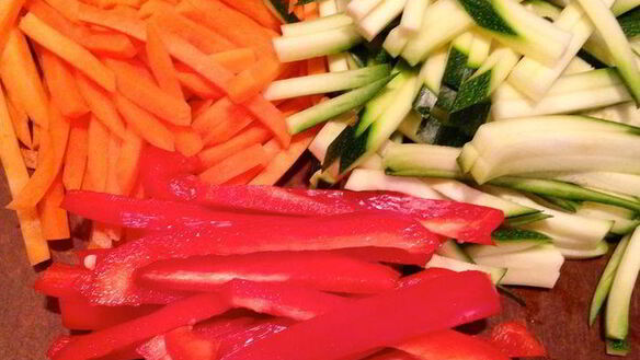 ШАГ 2. креветки с овощами