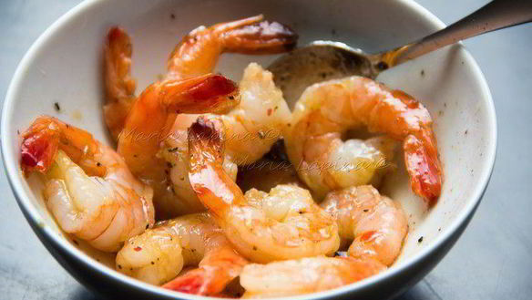 ШАГ 2. креветки в панировке с соусом гуакамоле