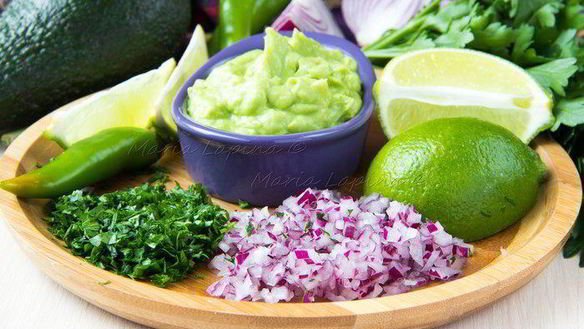 ШАГ 4. креветки в панировке с соусом гуакамоле