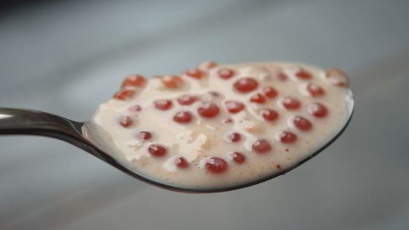 ШАГ 4. лосось под икорно-сливочным соусом