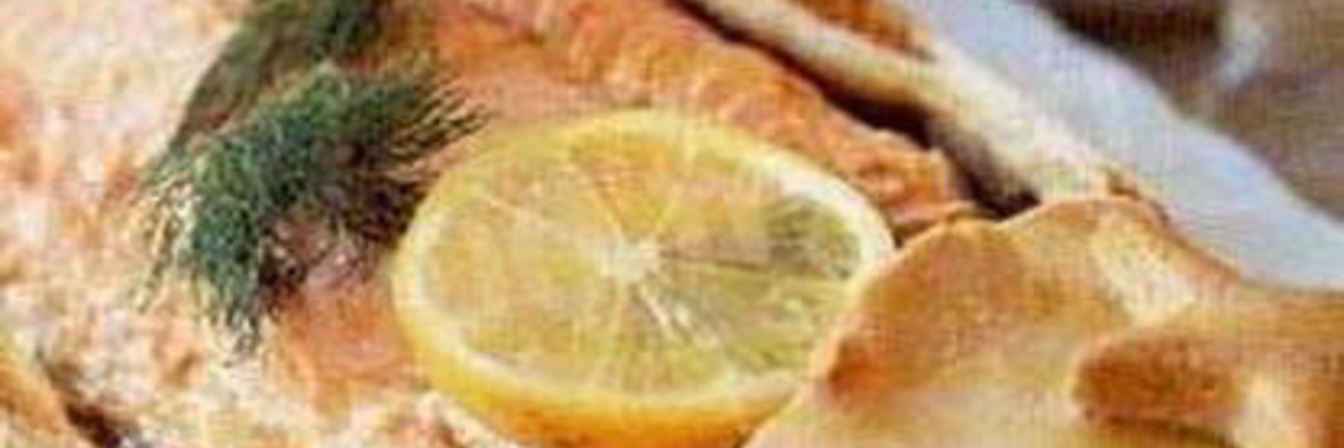 Лосось запеченный в духовке в слоеном тесте