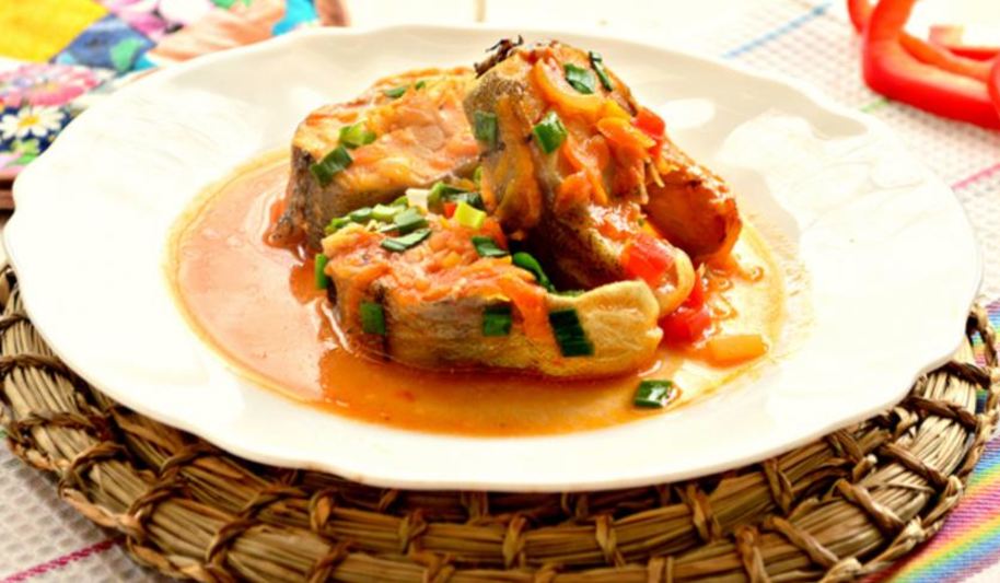 Рецепт минтай с овощами на сковороде