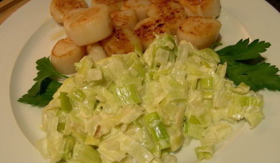 Рецепт морские гребешки с фондю из лука-порея