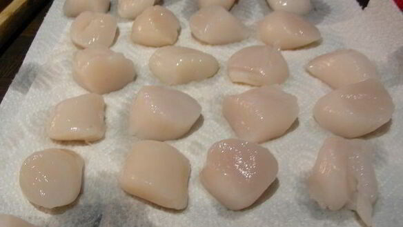 ШАГ 2. морские гребешки с фондю из лука-порея