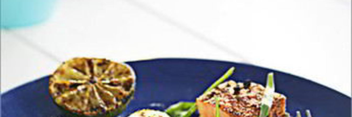 Норвежская семга на гриле с козьим сыром