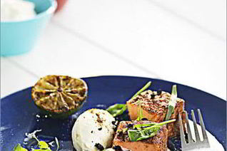 Норвежская семга на гриле с козьим сыром