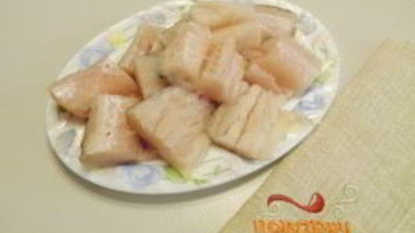 ШАГ 4. рыба под соусом бешамель в духовке