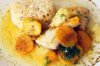 Рыба с бананом в томатном соусе карри