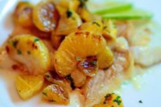 Рыба с мандаринами