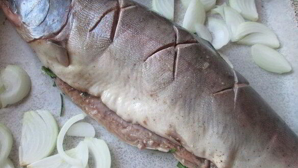 ШАГ 5. семга под пряным маслом