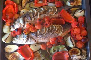 Сибас запеченный