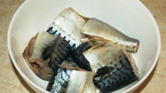 ШАГ 2. скумбрия в горчичном соусе