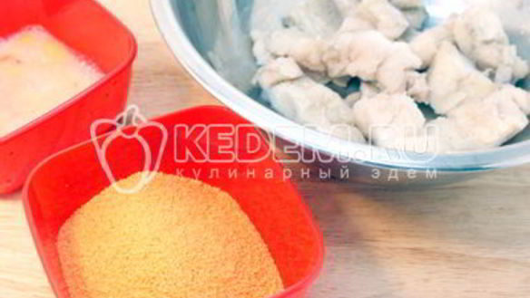 ШАГ 3. сом жареный в панировке с рисом