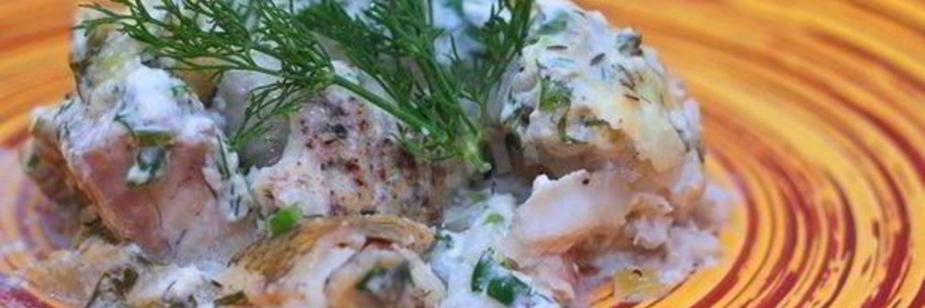 Судак со сметанным соусом и брюссельской капустой