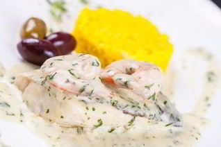 Судак в яичном соусе