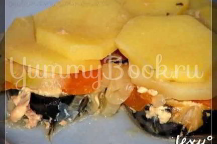 Тушеная рыба с овощами