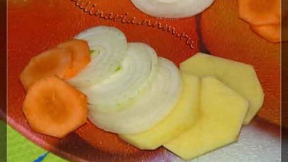 ШАГ 5. тушеная рыба с овощами