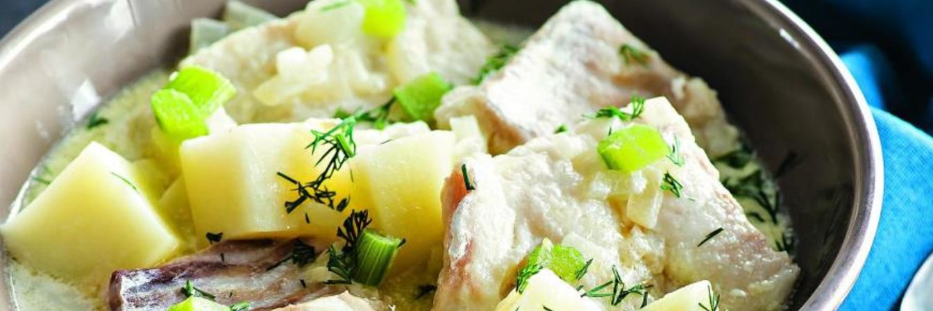 Тушенная в молоке пикша с картофелем