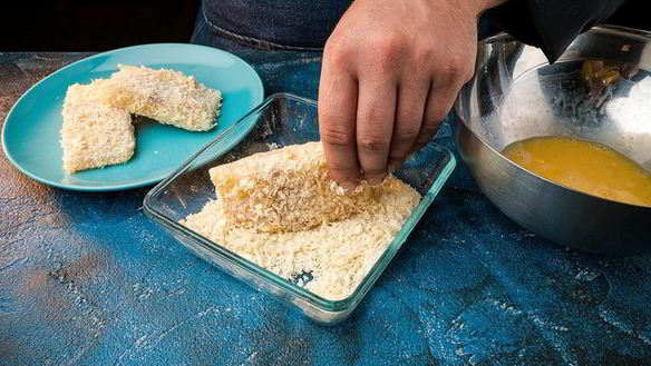 ШАГ 3. запеченный палтус с шампиньонами и горошком