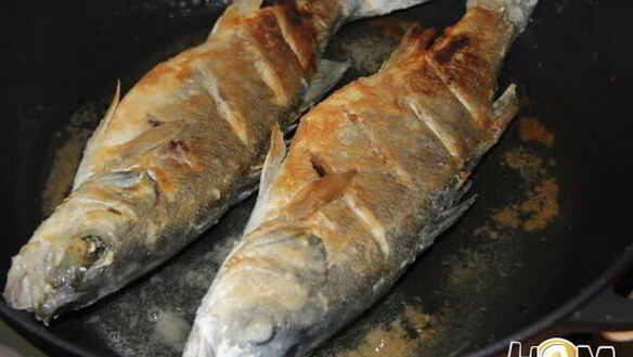 ШАГ 2. жареный сибас