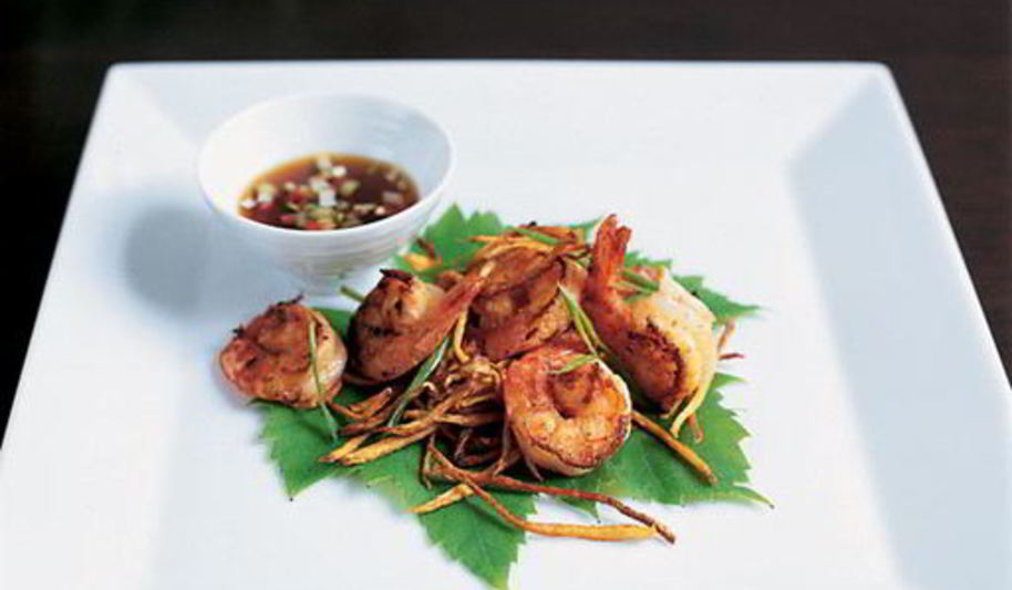 Рецепт жареные креветки с хариссой и имбирем