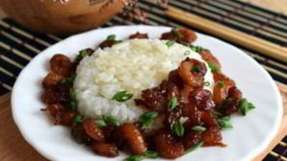 ШАГ 4. жареные креветки с медом и чесноком