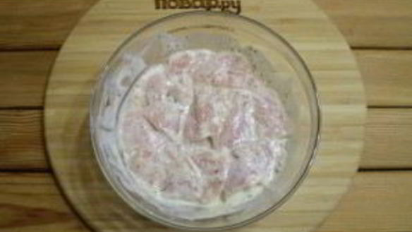 ШАГ 7. куриные шашлычки на шпажках в духовке для детей