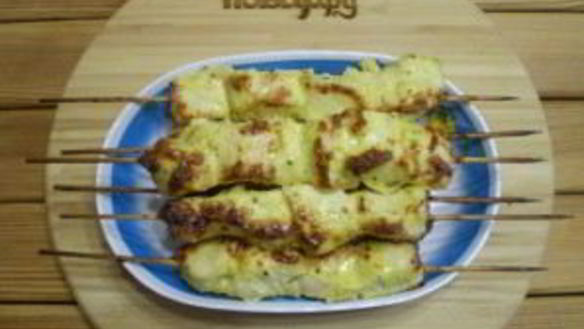 ШАГ 11. куриные шашлычки на шпажках в духовке