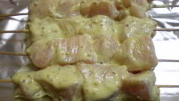 ШАГ 9. куриные шашлычки на шпажках в духовке