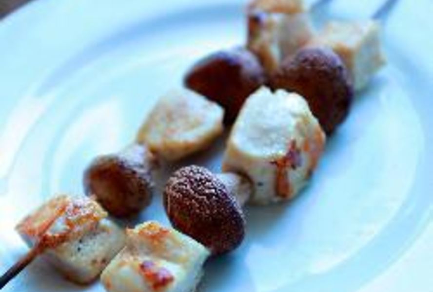 Куриные шашлычки с грибами