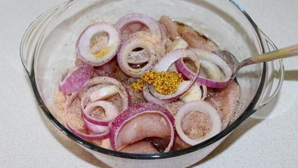 ШАГ 3. куриные шашлычки в соусе наршараб