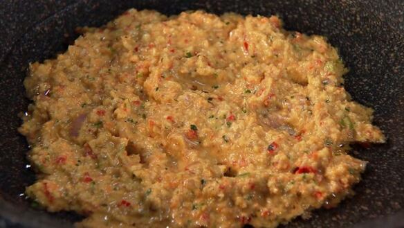 ШАГ 2. сатэ лилит икан — шашлычки из рыбы по-балийски