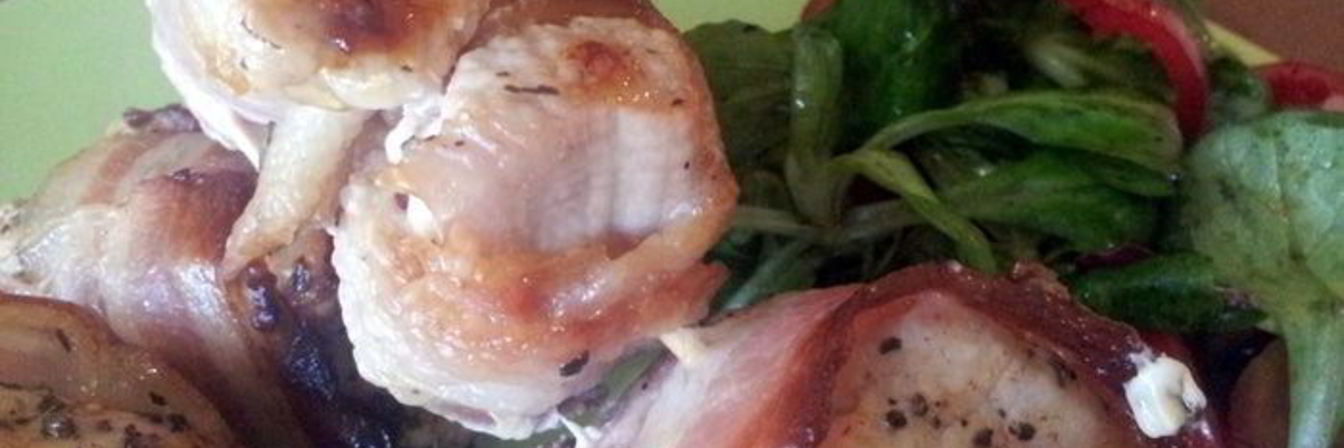 Шашлычки из индейки с базиликом и беконом