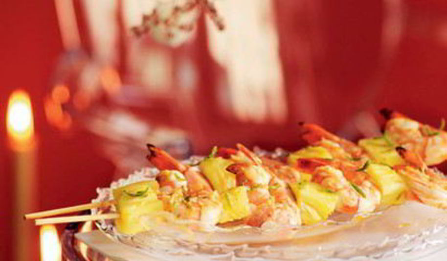 Рецепт шашлычки из креветок и ананаса