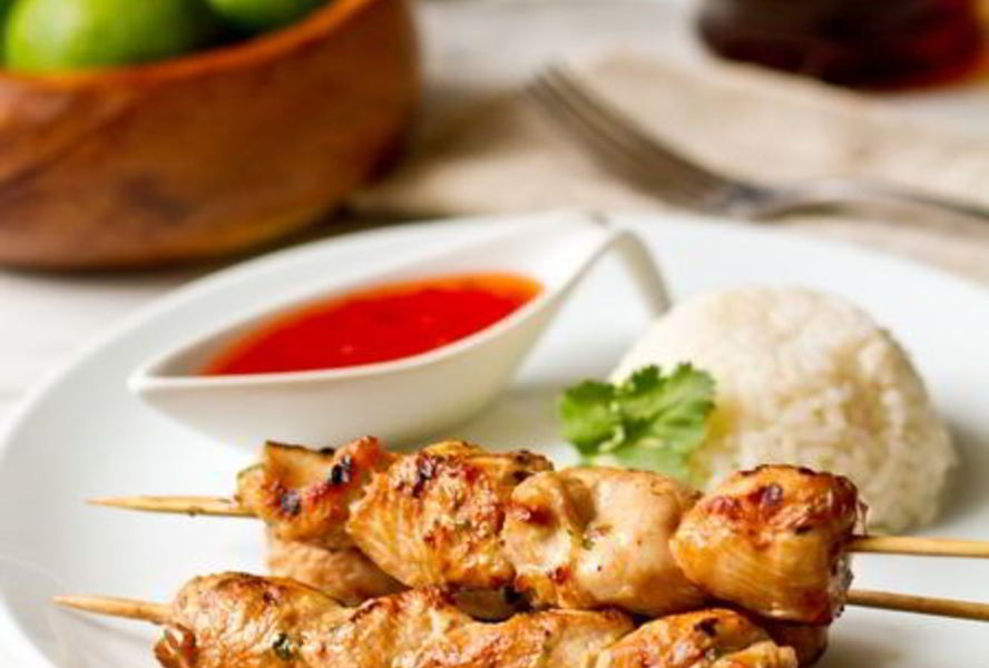 Шашлычки из курицы в соевом маринаде