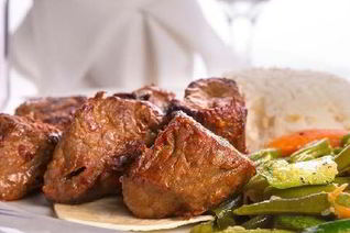 Шашлычки из ягненка и зеленой фасолью