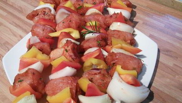 ШАГ 3. шашлычок из индюшки с розмарином