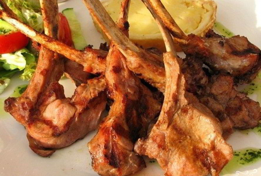 Шашлык из баранины на кости