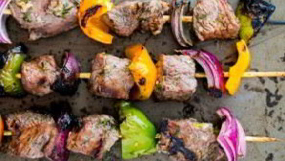 ШАГ 7. шашлык из говядины с луком и перцем