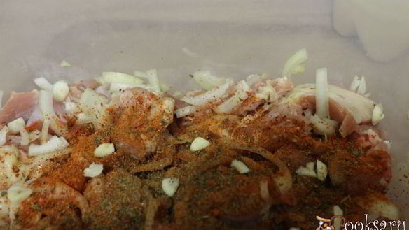 ШАГ 2. шашлык из куриного филе, маринованного в сыворотке